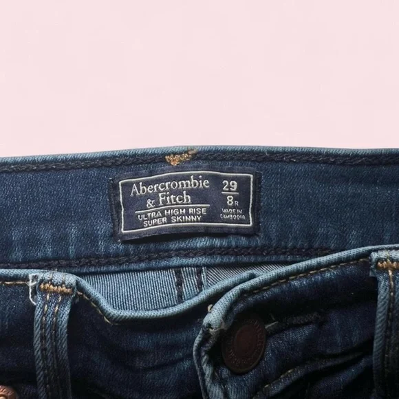 Abercrombie & Fitch Ultra High Rise Super Skinny Jeans Medium Wash Size 29/8R - Picture 2 of 6